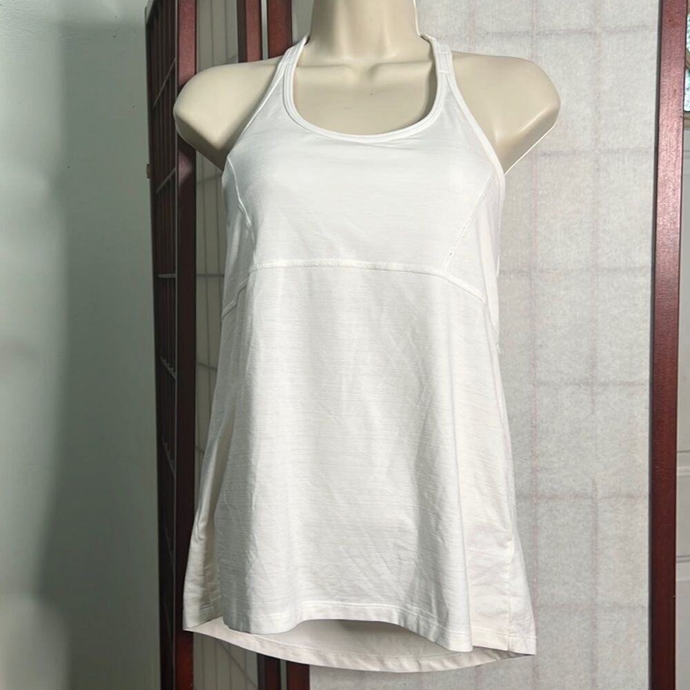 ATHLETA REACH & RESTORE TANK SIZE‎ XS